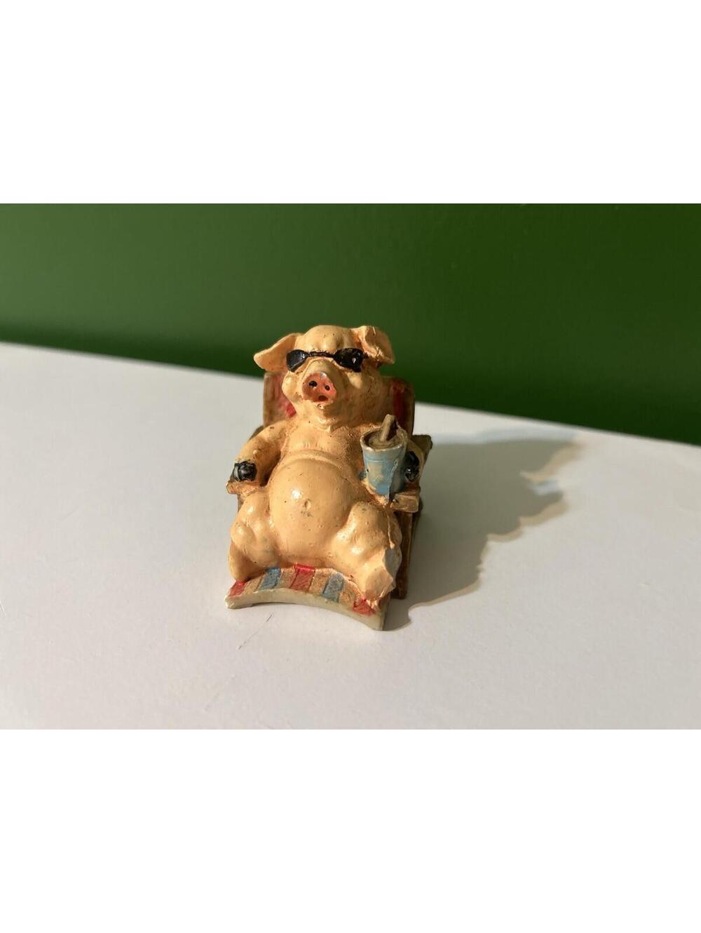 Vintage Cool Pig in Sunglasses Beach Chair Figurine Resin Summer Piggy